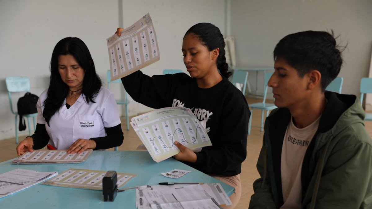 La capacitaciones a los miembros de mesa iniciaron el 2 de diciembre.