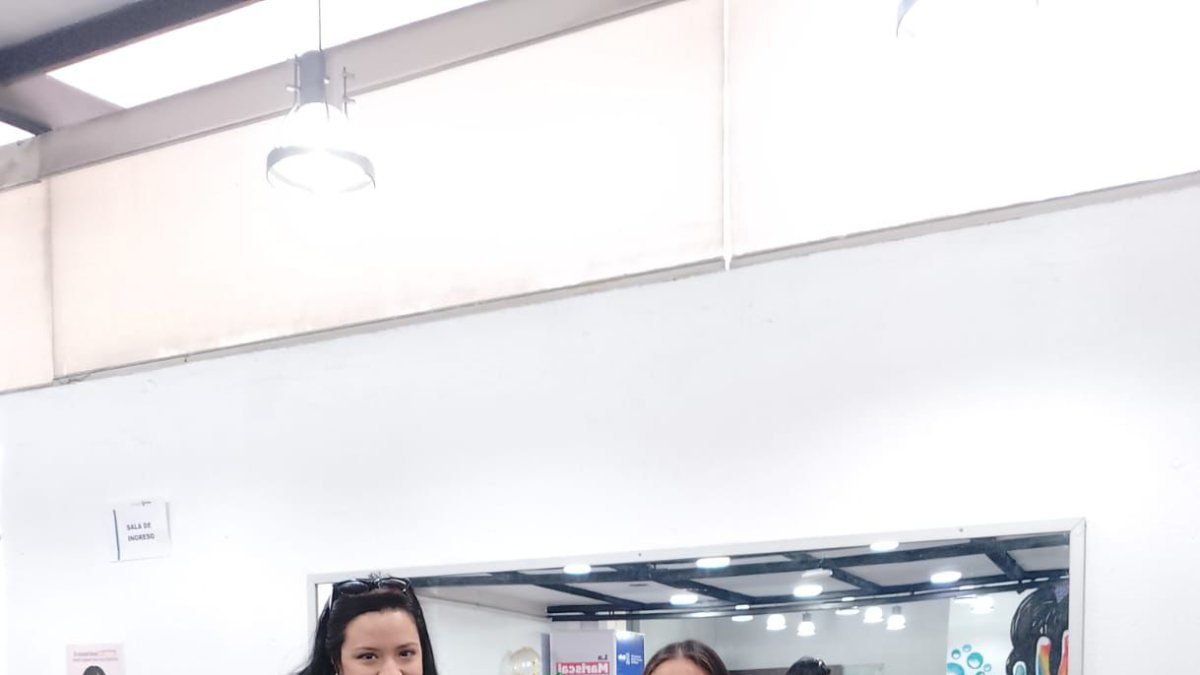 Acto. Los niños participan en actividades recreativas.