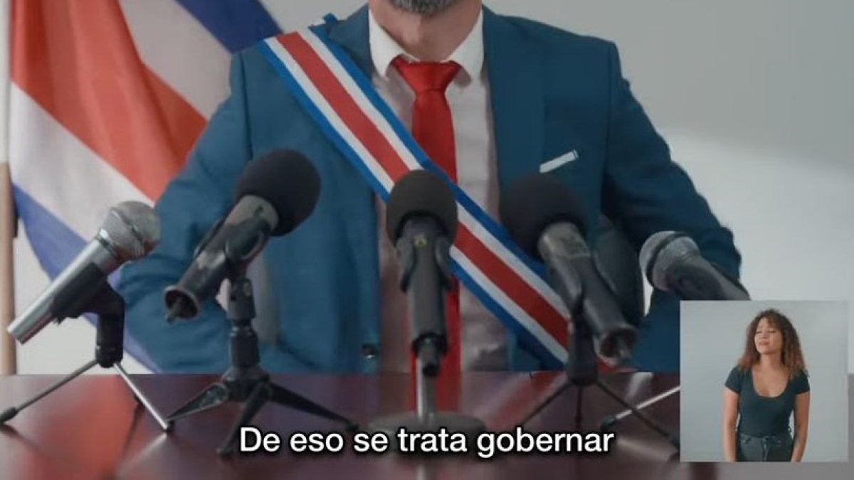 El Chinaoke es un espacio que satiriza diversos aspectos de la realidad nacional de Costa Rica.