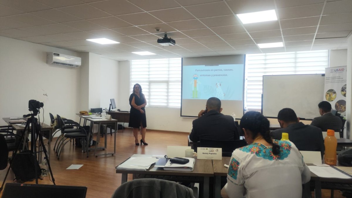 La capacitación se realizo a 27 personas de diferentes partes del país.