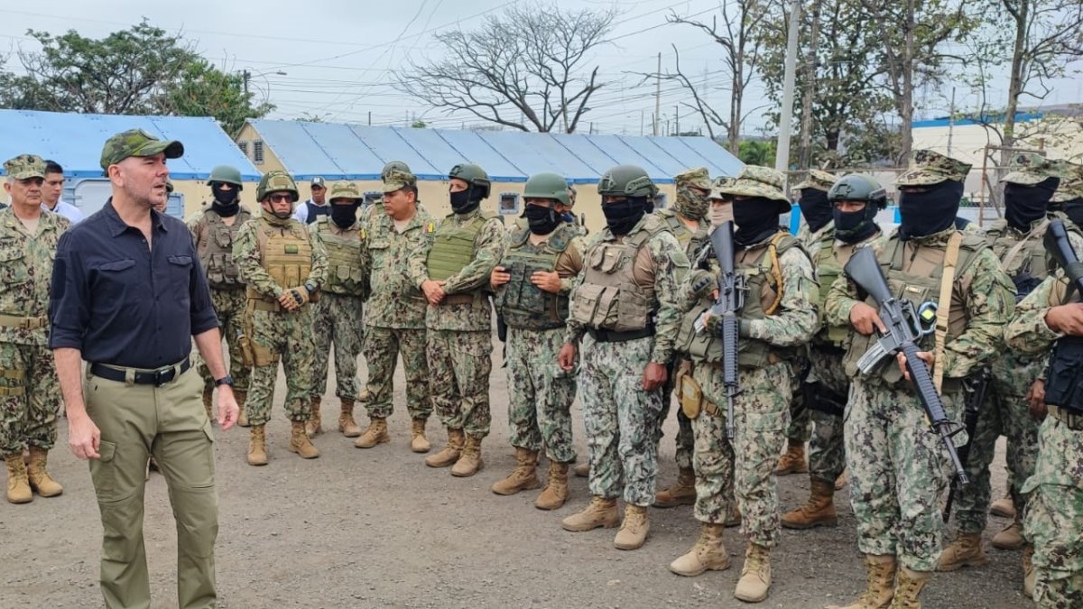 Un informe señala que unos 700 militares se han visto involucrados en distintos delitos, entre ellos, la extralimitación de la fuerza.