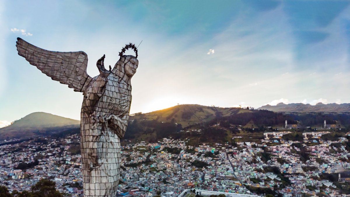 La altura de el Panecillo permite capturar instantáneas del Centro Histórico y del sur de la capital.