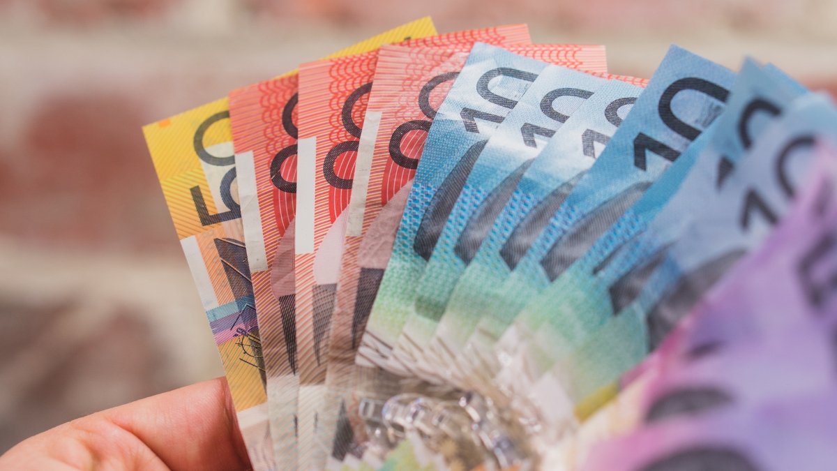 Este país pide a sus ciudadanos que guarden dinero en casa para una posible crisis económica mundial.