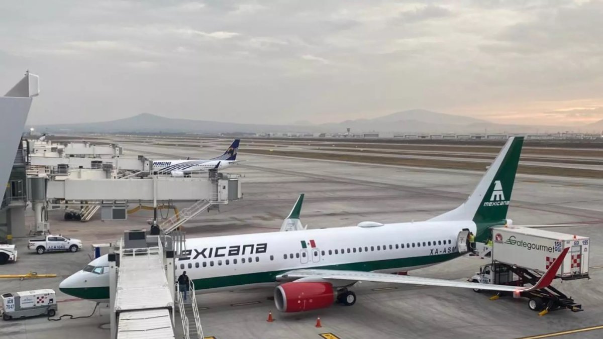 La aerolínea estatal cumplió un año de operaciones.