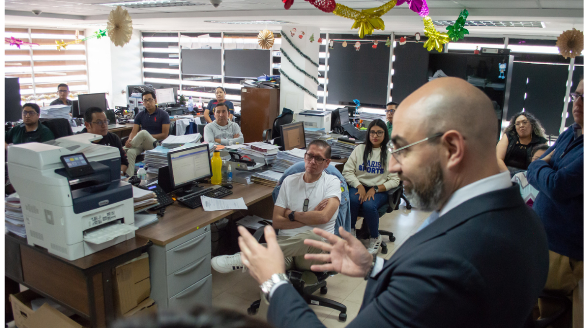 Mario Godoy, presidente del Consejo de la Judicatura, en una unidad judicial de Latacunga.
