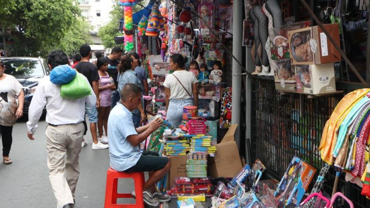 Comerciantes de la bahía piden que autoridades se instalen de forma permanente en la zona.