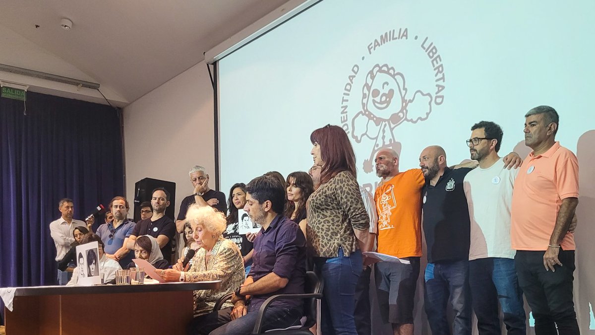 Rueda de prensa de la organización Abuelas de Plaza de Mayo en el Espacio Memoria y Derechos Humanos, en Buenos Aires, Argentina.
