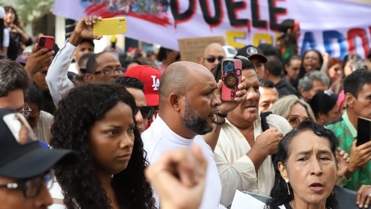 Varios plantones se han registrado por el denominado caso Malvinas.