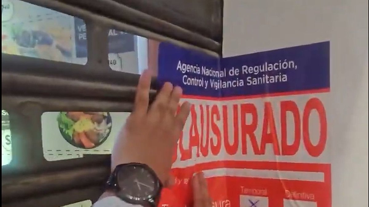 A través de un video, la Arcsa dio a conocer el estado en el que halló el restaurante de comida árabe.