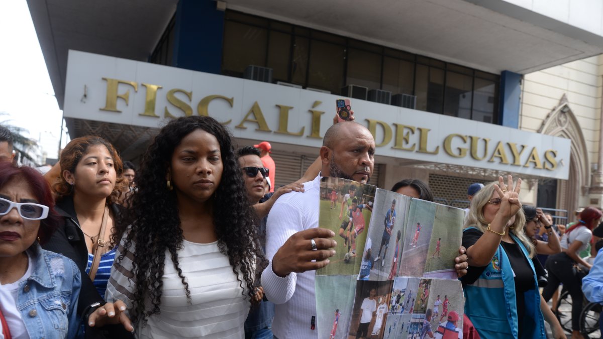 Los familiares de los niños desaparecidos han protagonizado protestas en Guayaquil.