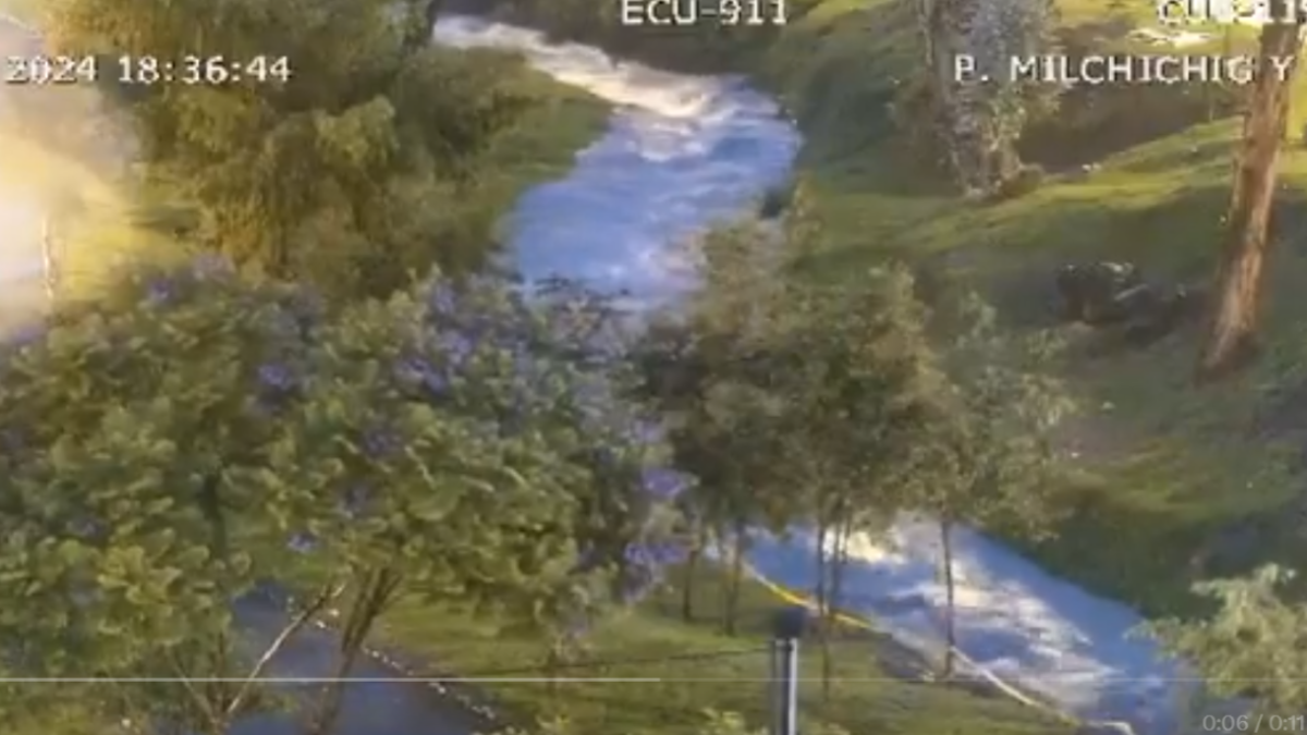 A través del Sistema Integrado ECU-911 se monitorea el caudal de los ríos de Cuenca.