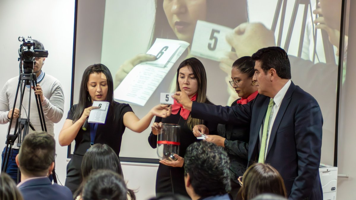 Rol. En junio de 2024, la Judicatura hizo un sorteo de psicólogos para el concurso para la Corte Nacional.