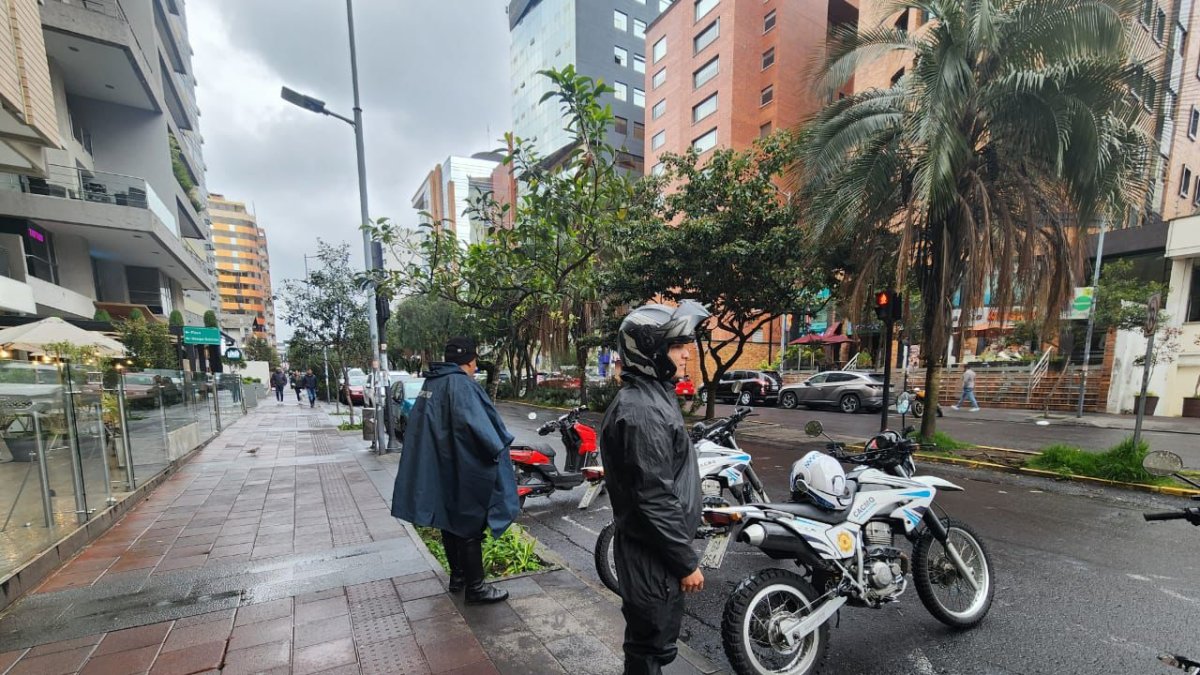Uno de los controles se realizó en la av. República de El Salvador, en el norte de Quito.