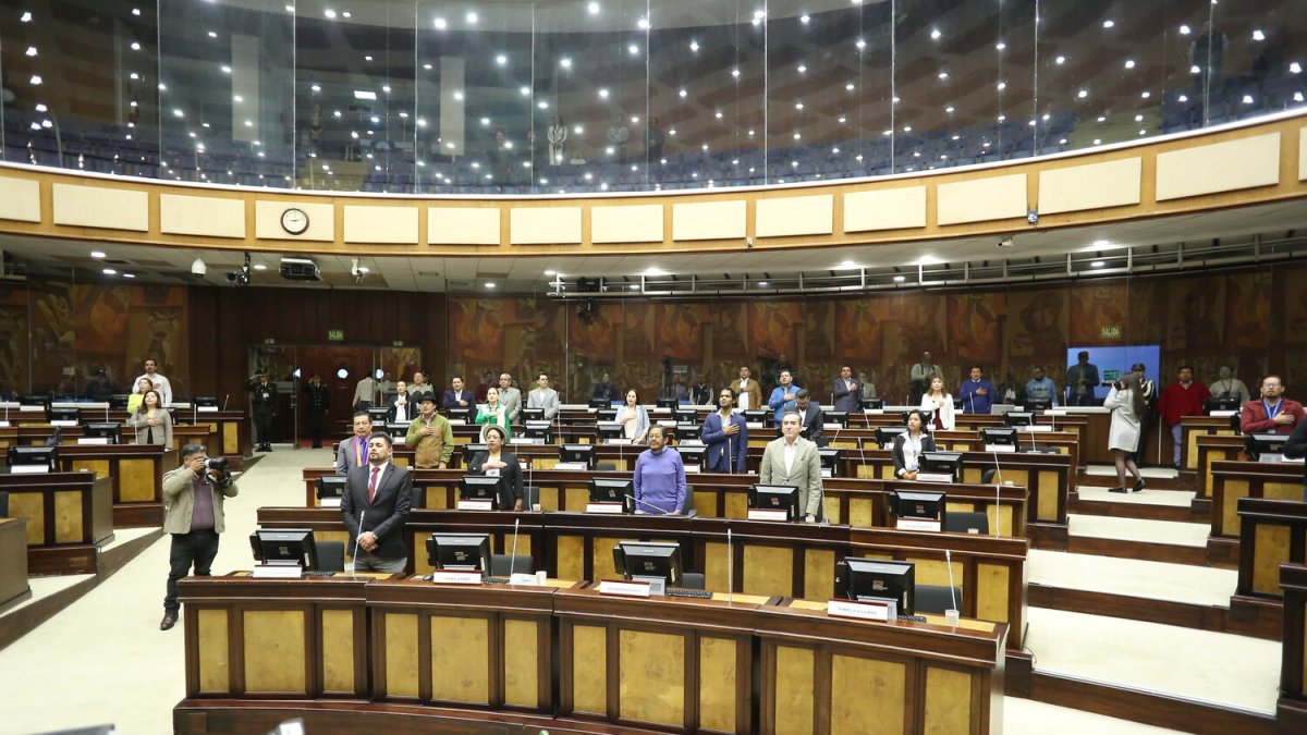 El Pleno de la Asamblea tratará sobre las licencias para la campaña electoral.