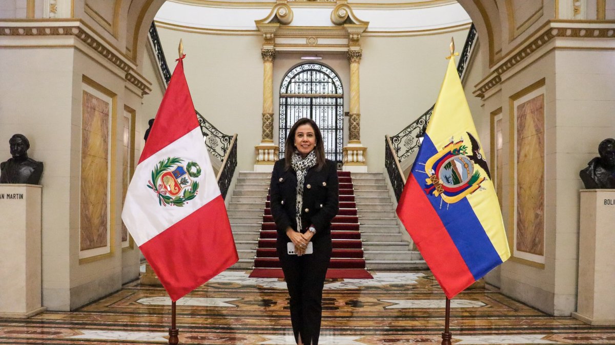 Cargo. Cynthia Gellibert Mora se ha desempeñado como Secretaria General de la Administración Pública en el gobierno de Daniel Noboa.