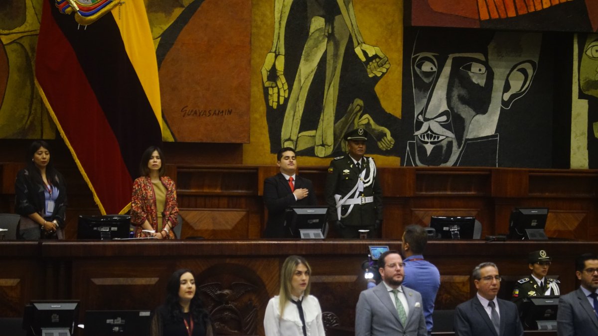 La Asamblea Nacional se convocó a una nueva jornada.