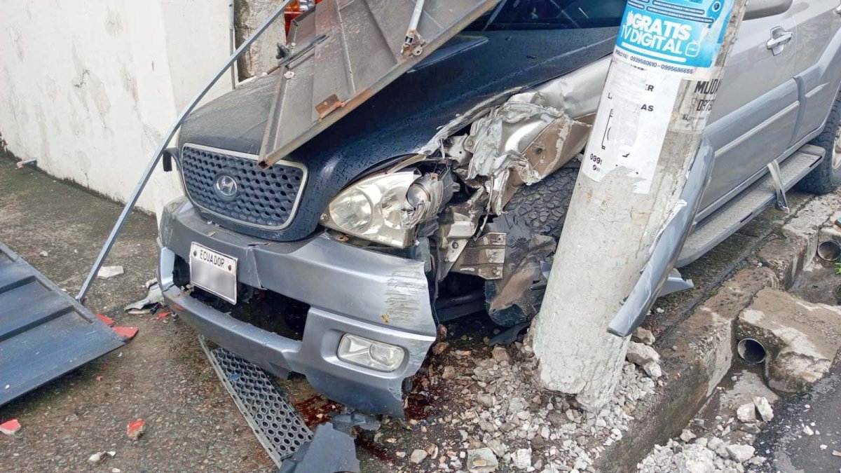 El incidente dejó afectado un inmueble y bien público.