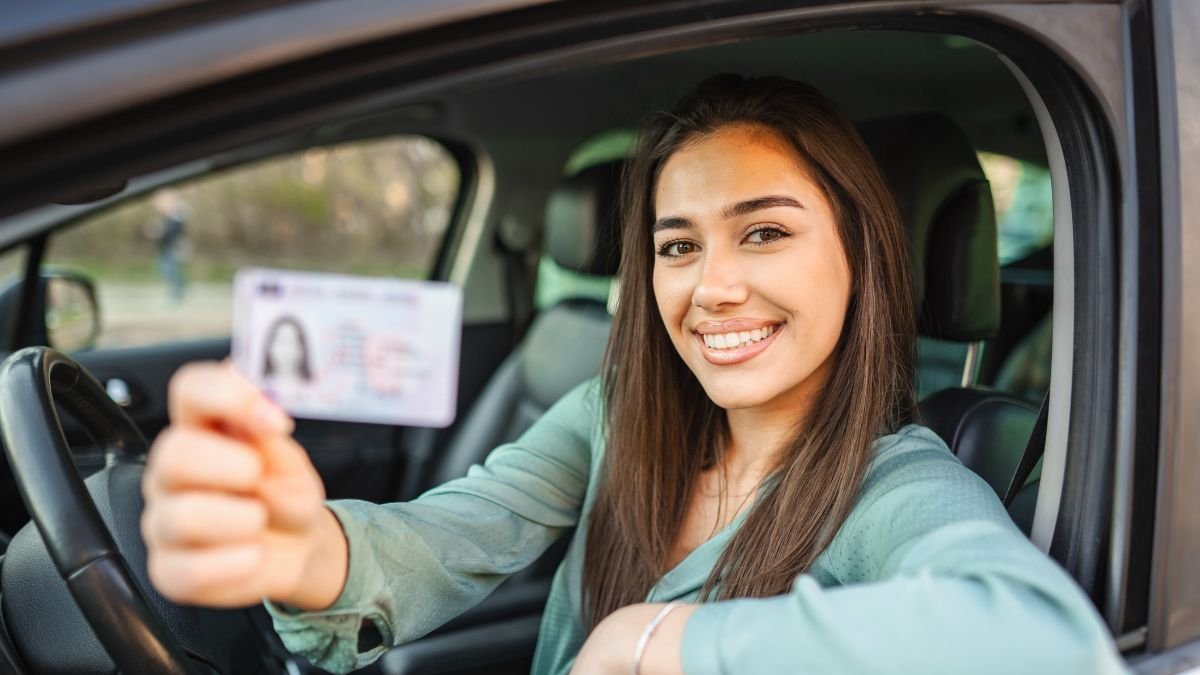 Referencial. Los ecuatorianos deben renovar su licencia de conducir a través del portal de la ANT.