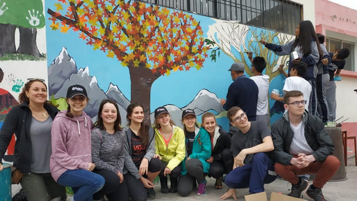 Trabajan con voluntarios, familias y pasantes de universidades como INCINE, UDLA y la Universidad de las Artes