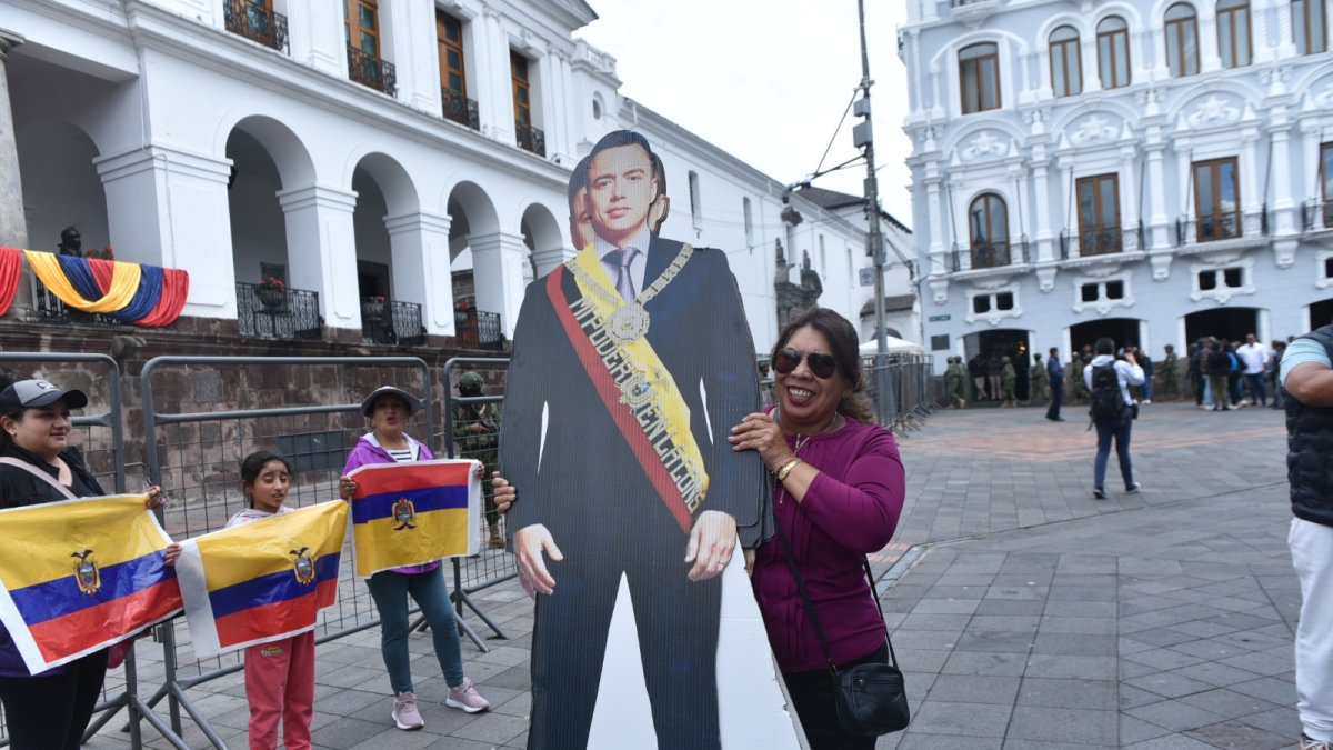 El 5 de enero en la Plaza Grande se congregaron los seguidores de Noboa.