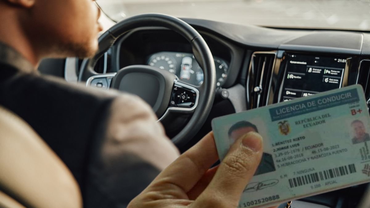 La licencia de conducir en Ecuador tiene una validez de cinco años.