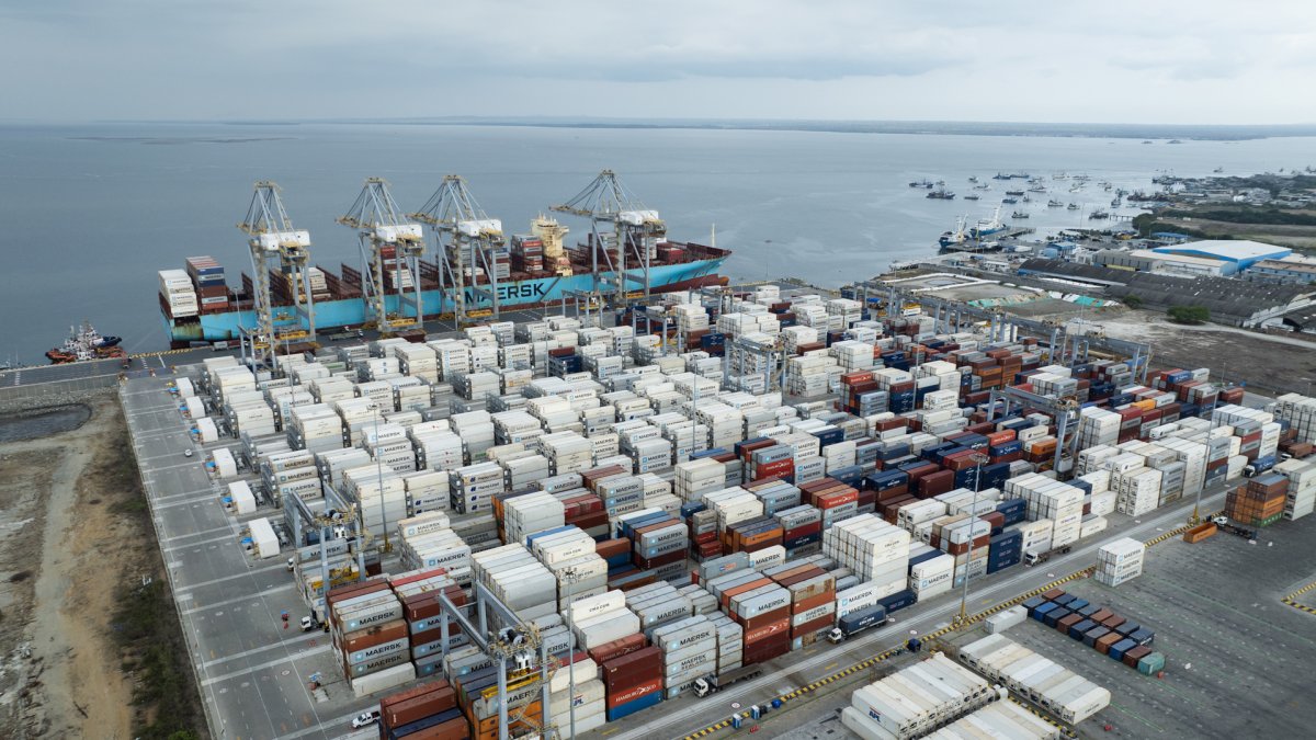 DP World Posorja se prepara para la expansión de su muelle para recibirsimultáneamente hasta dos buques post panamax cargados a su máxima capacidad.