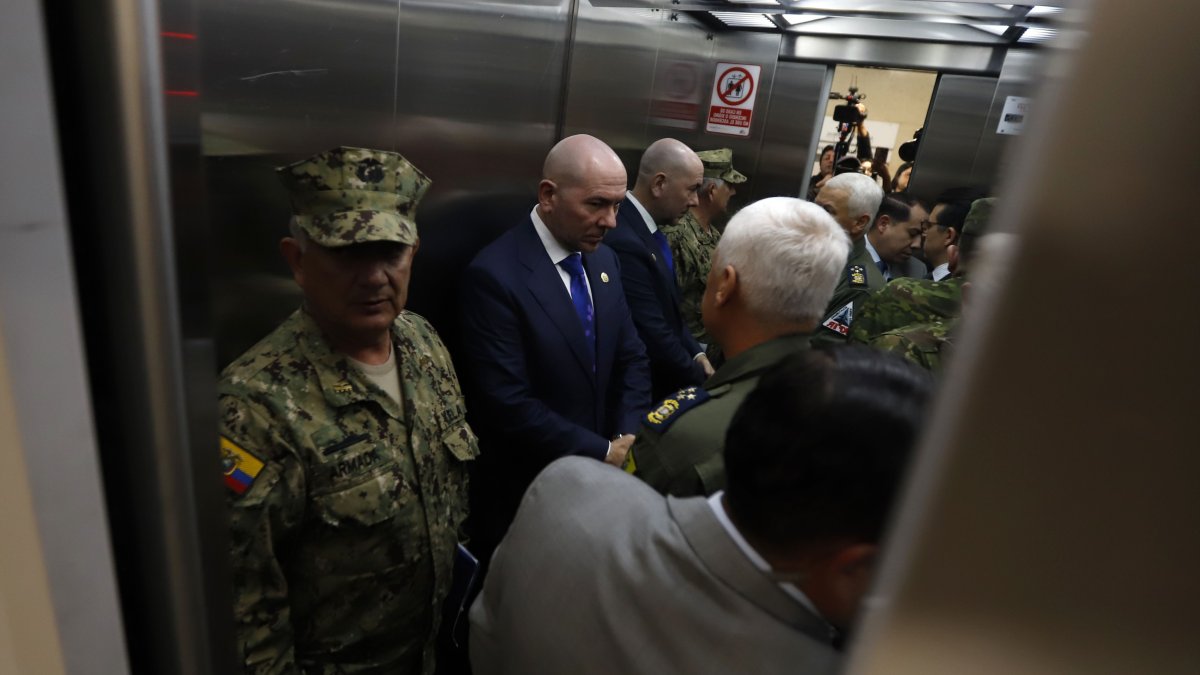 El ministro de Defensa, Gian Carlo Loffredo.