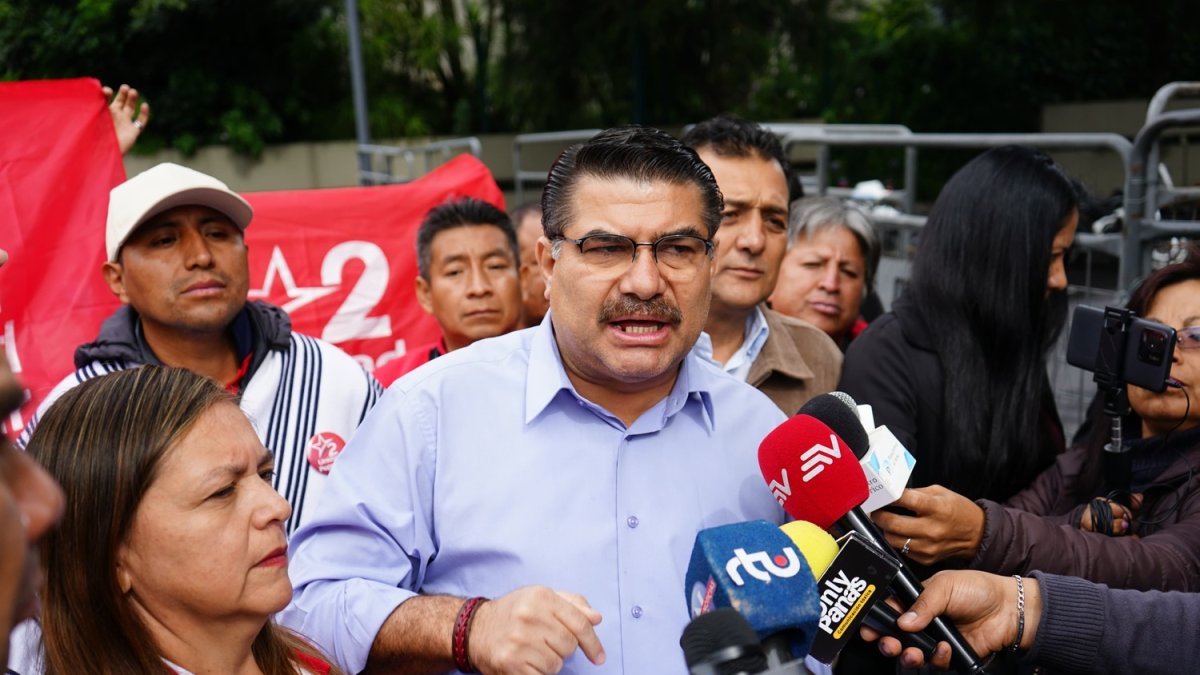 Jorge Escala de Unidad Popular denunció a Cynthia Gellibert.