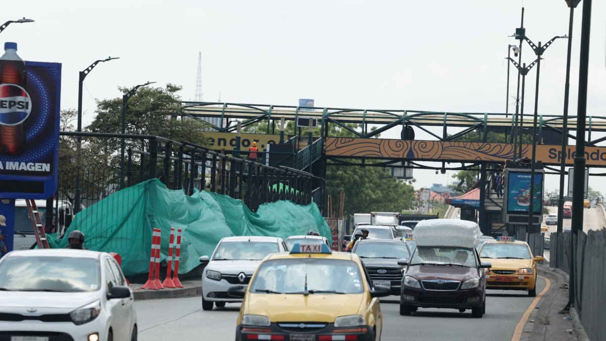 Desde que iniciaron los trabajos, Las Américas está colapsada. Las labores durarán seis meses.