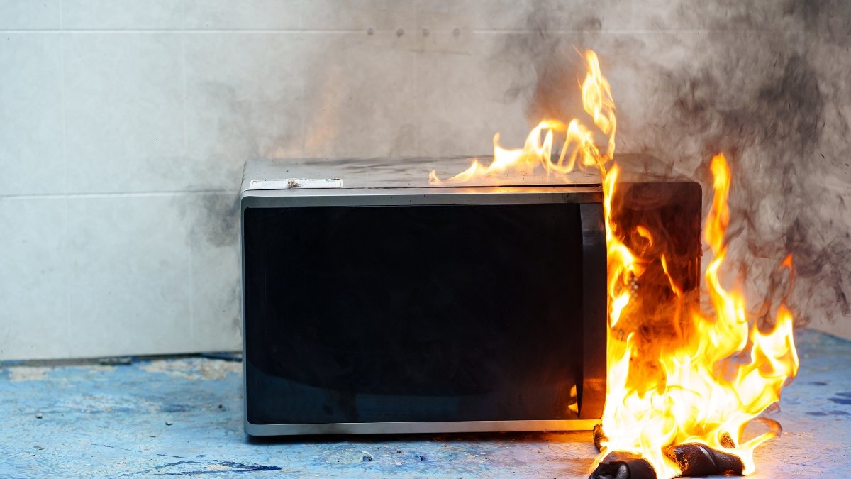 El electrodoméstico que podría convertir tu casa en una trampa mortal si no lo desconectas.
