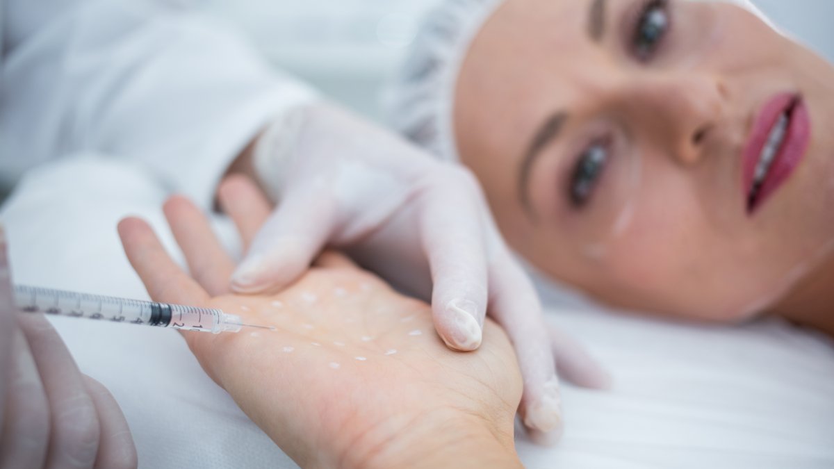 El botox tiene múltiples usos médicos