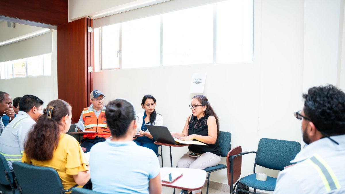 Reuniones. Autoridades y empresas dialogaron para unir los trabajos.
