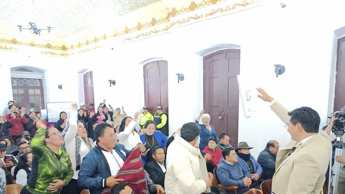 Enel Concejo Municipal de Riobamba se ralizó una acolarada sesión.