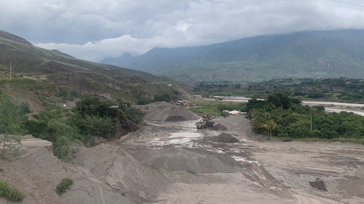 El proyecto Loma Larga ha sido motivo de disputa en la comunidad.