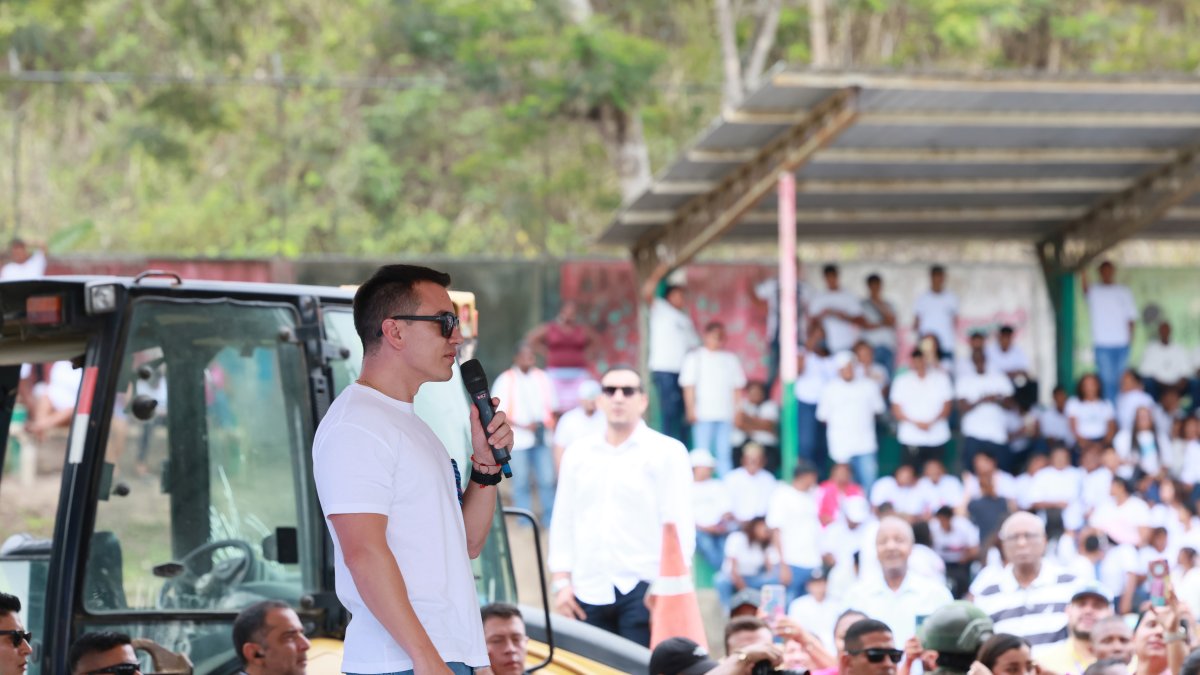 El presidente Daniel Noboa es denunciado ante el TCE