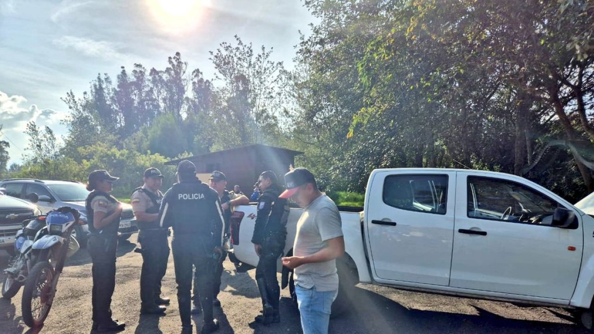 El 12 de enero se recuperó otros tres vehículos reportados como robados.