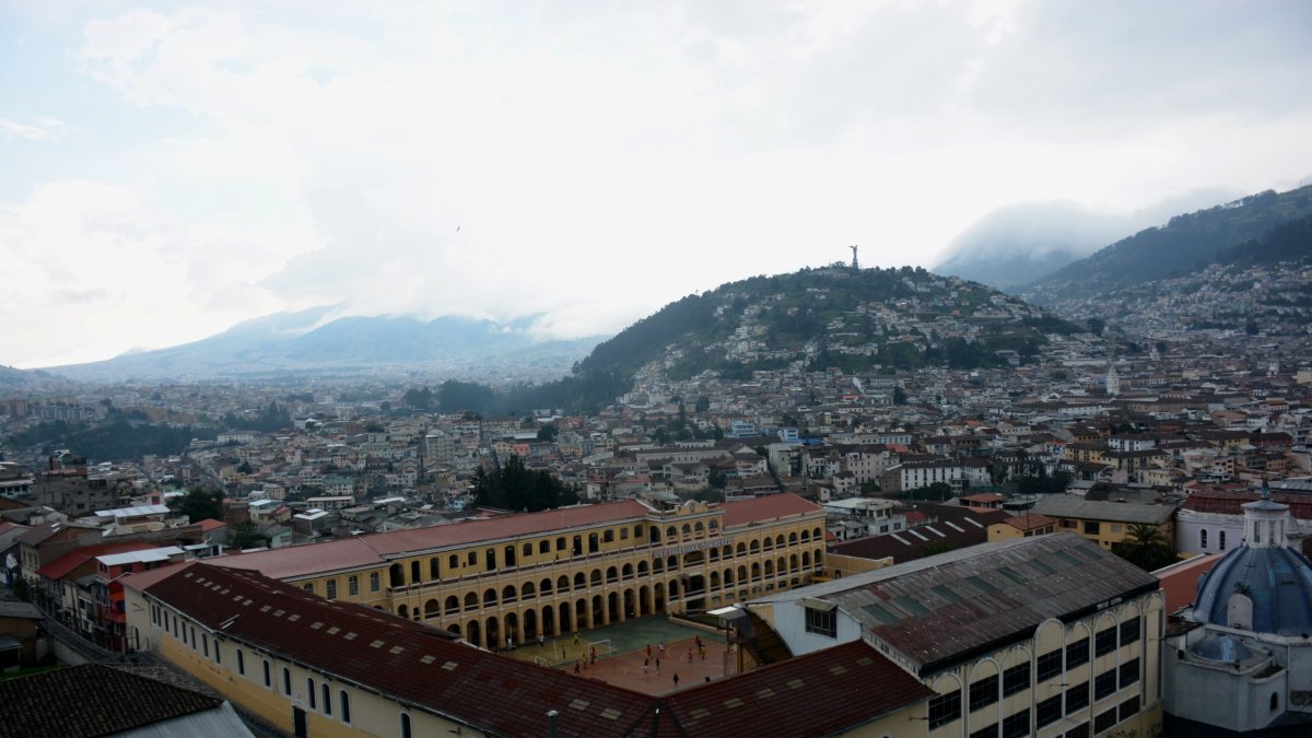Se deben cumplir una serie de fases para el Estatuto Autonómico de Quito.