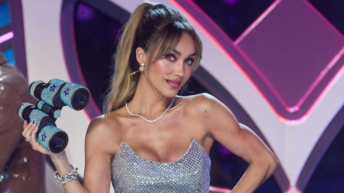 Anahí es una actriz y cantante mexicana con casi 40 años en la industria del espectáculo.