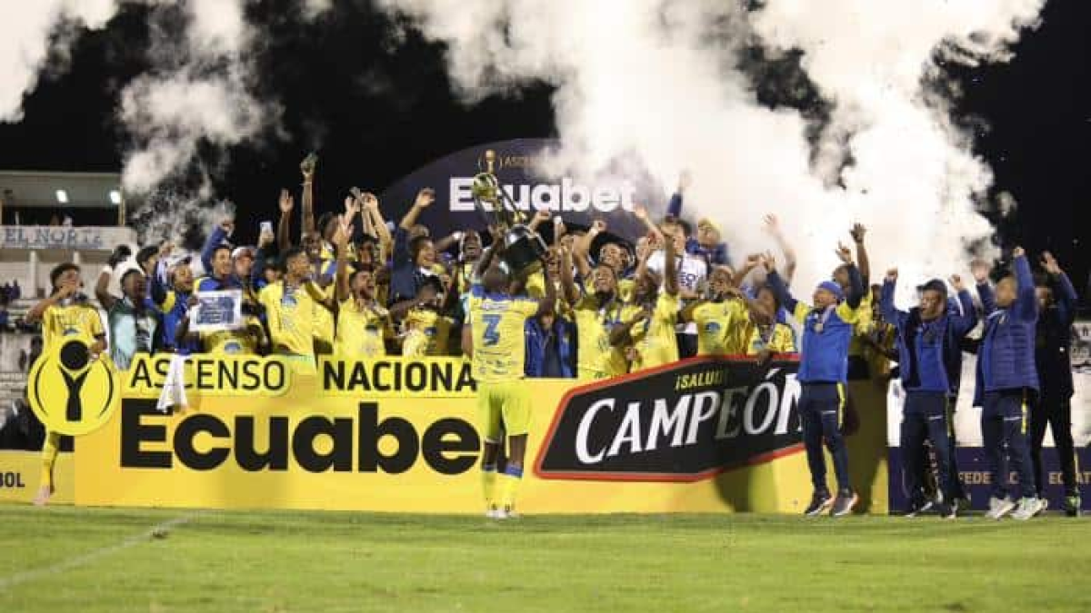 El fútbol ecuatoriano solo tiene torneos oficiales de Serie A, Serie B y Ascenso Nacional