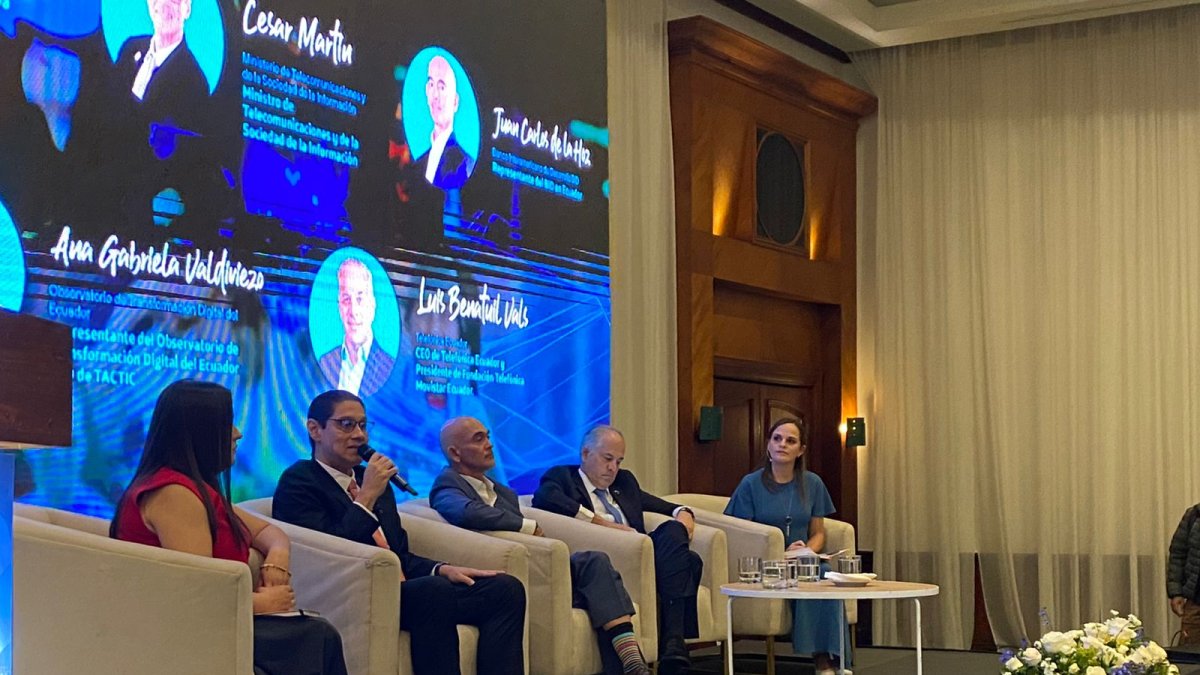 El tema fue abordado en el marco del acto de aniversario de Movistar.