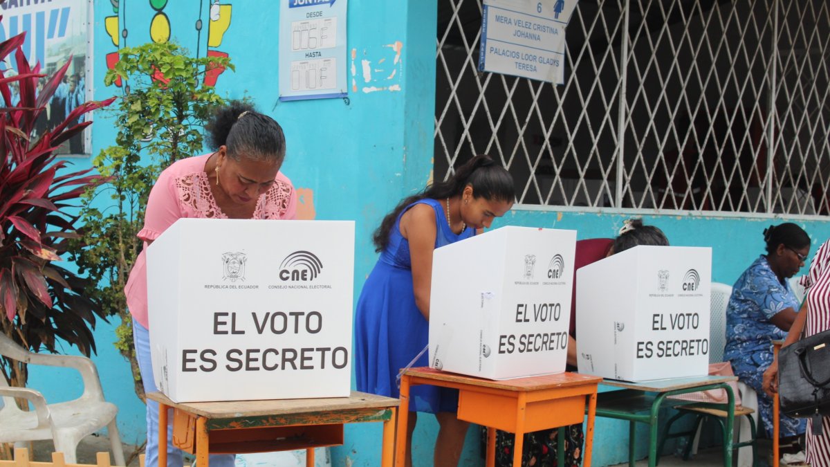 El domingo 9 de febrero, los ecuatorianos elegirán, en primera vuelta, al nuevo mandatario. El voto en el país es obligatorio.