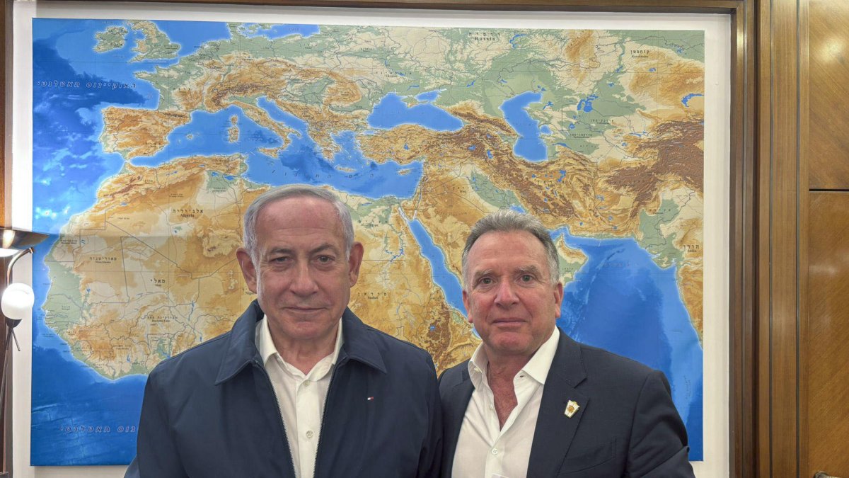 El primer ministro de Israel, Benjamín Netanyahu, junto a Steve Witkoff, enviado a Oriente Medio por el presidente electo de EEUU, Donald Trump.
