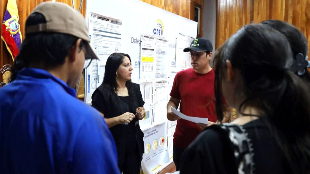 El CNE capacitó a miembros de las juntas electorales, en diciembre 2024.