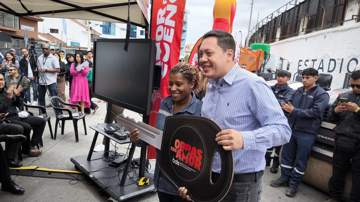 El alcalde de Cuenca, Cristian Zamora respondió sobre el siniestro que sufrió el vehículo blindado que lo transporta.