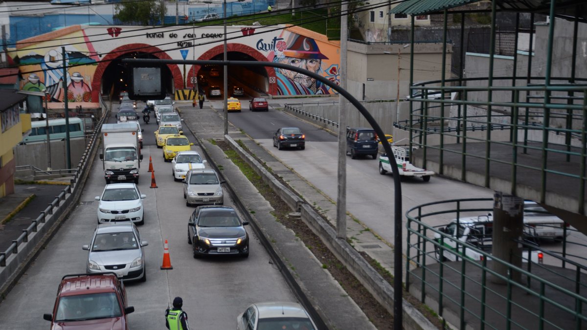 La medida busca reducir hasta en un 20% el tráfico en horas pico en el casco urbano de Quito.