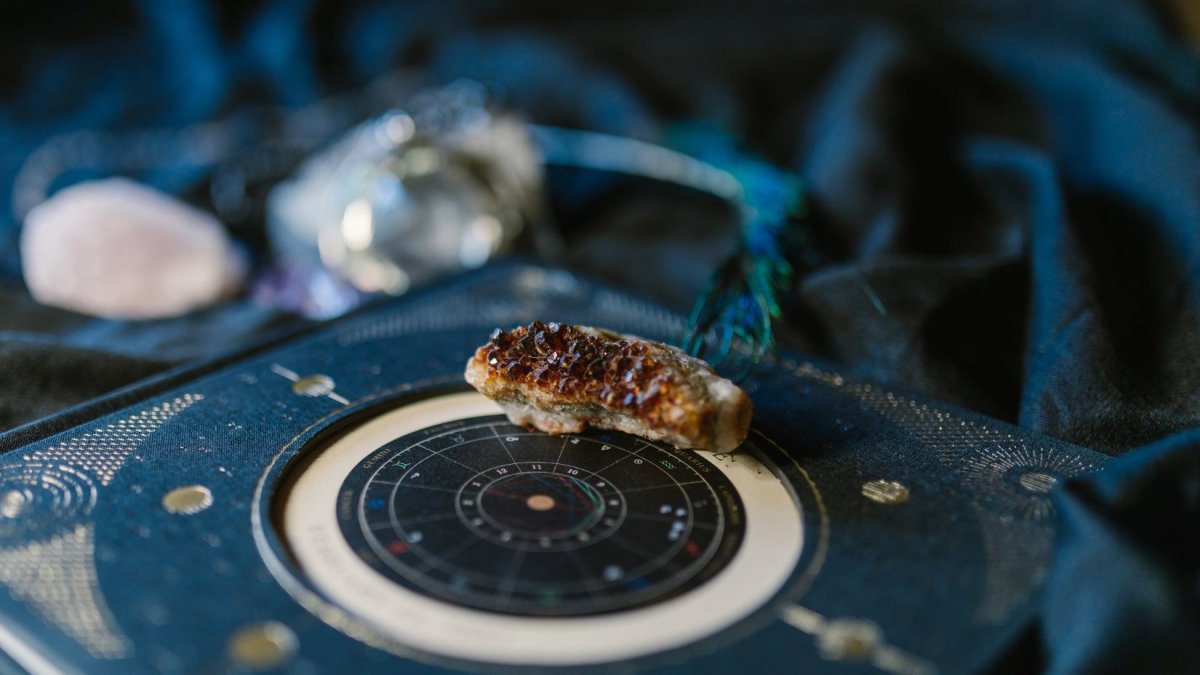 Los astros guían tus decisiones.