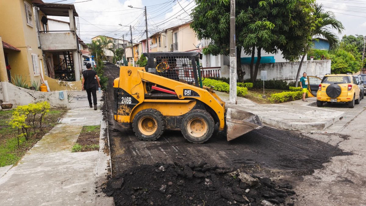 Las calles han empezado a ser reparadas hace pocos días