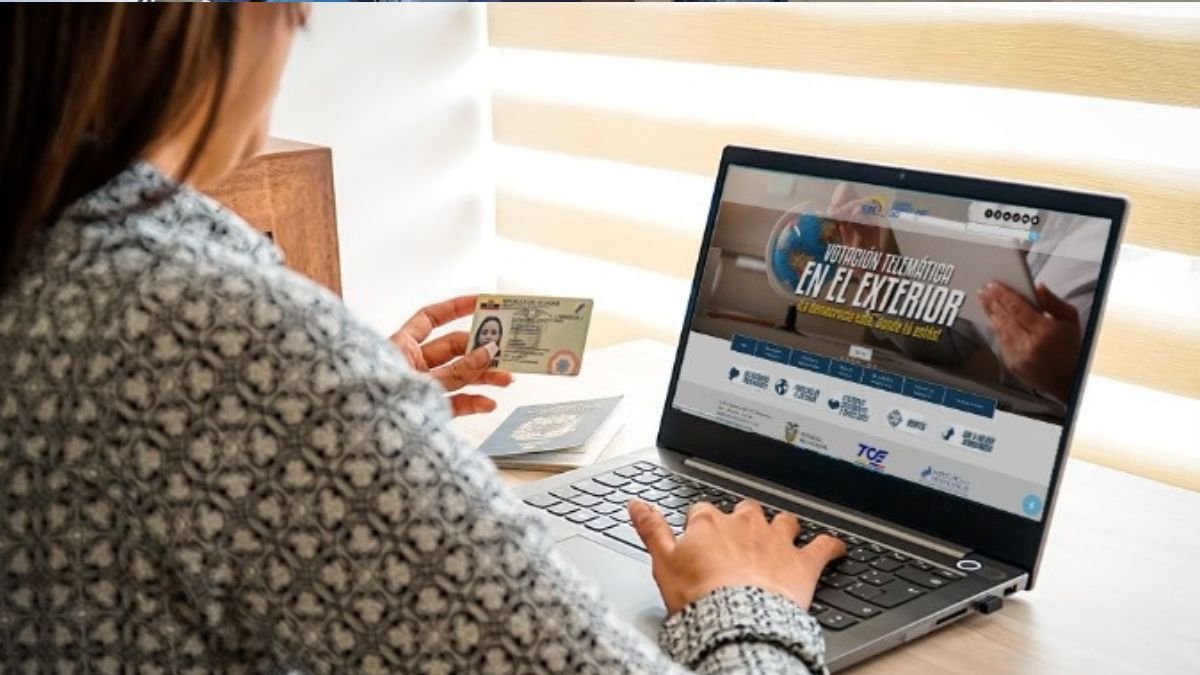 Los ecuatorianos votaron telemáticamente en las elecciones generales de 2023.