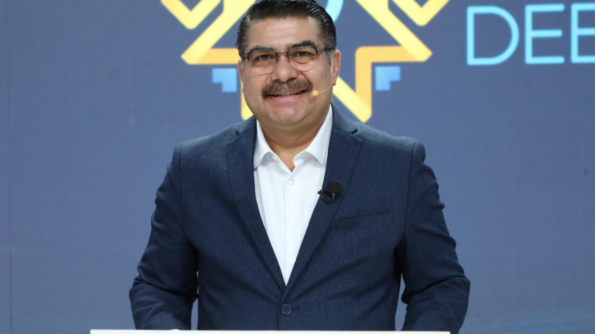 Jorge Escala, profesor y exasambleísta, es el candidato de Unidad Popular.