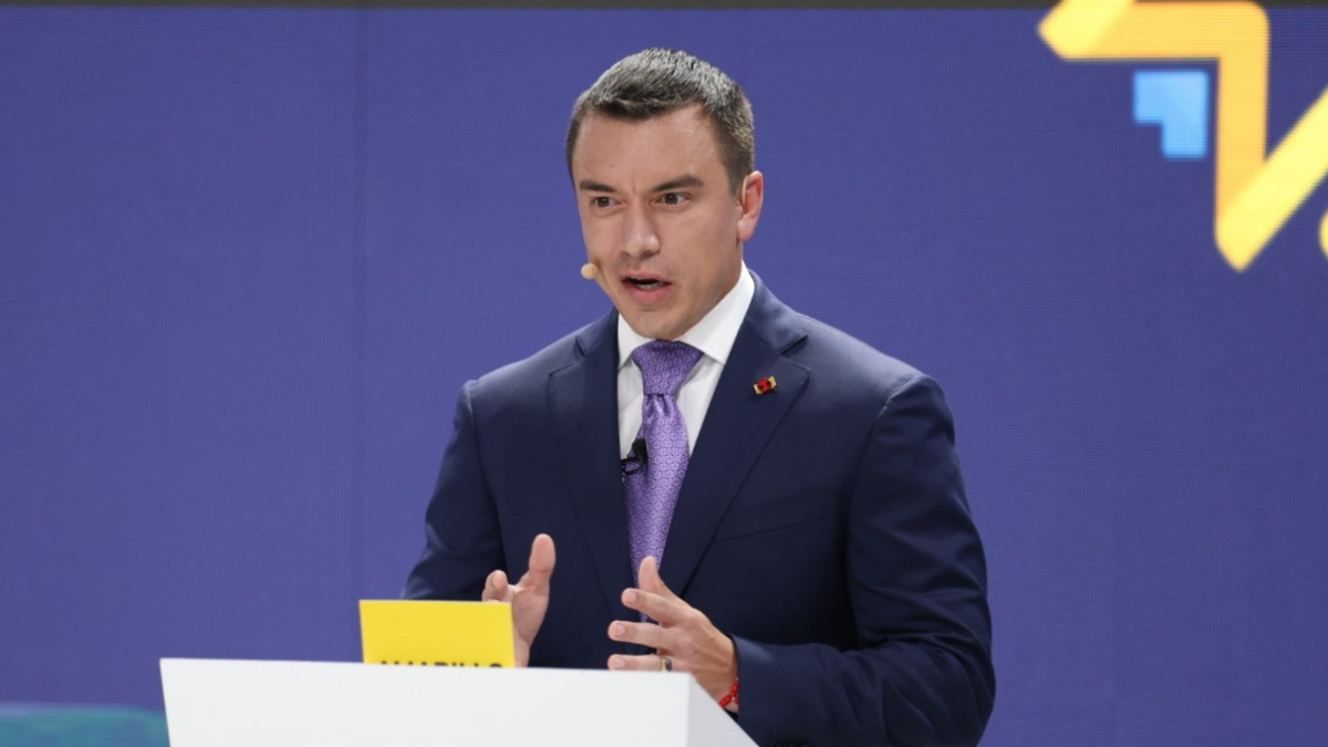 Daniel Noboa en su presentación en el debate 2025.